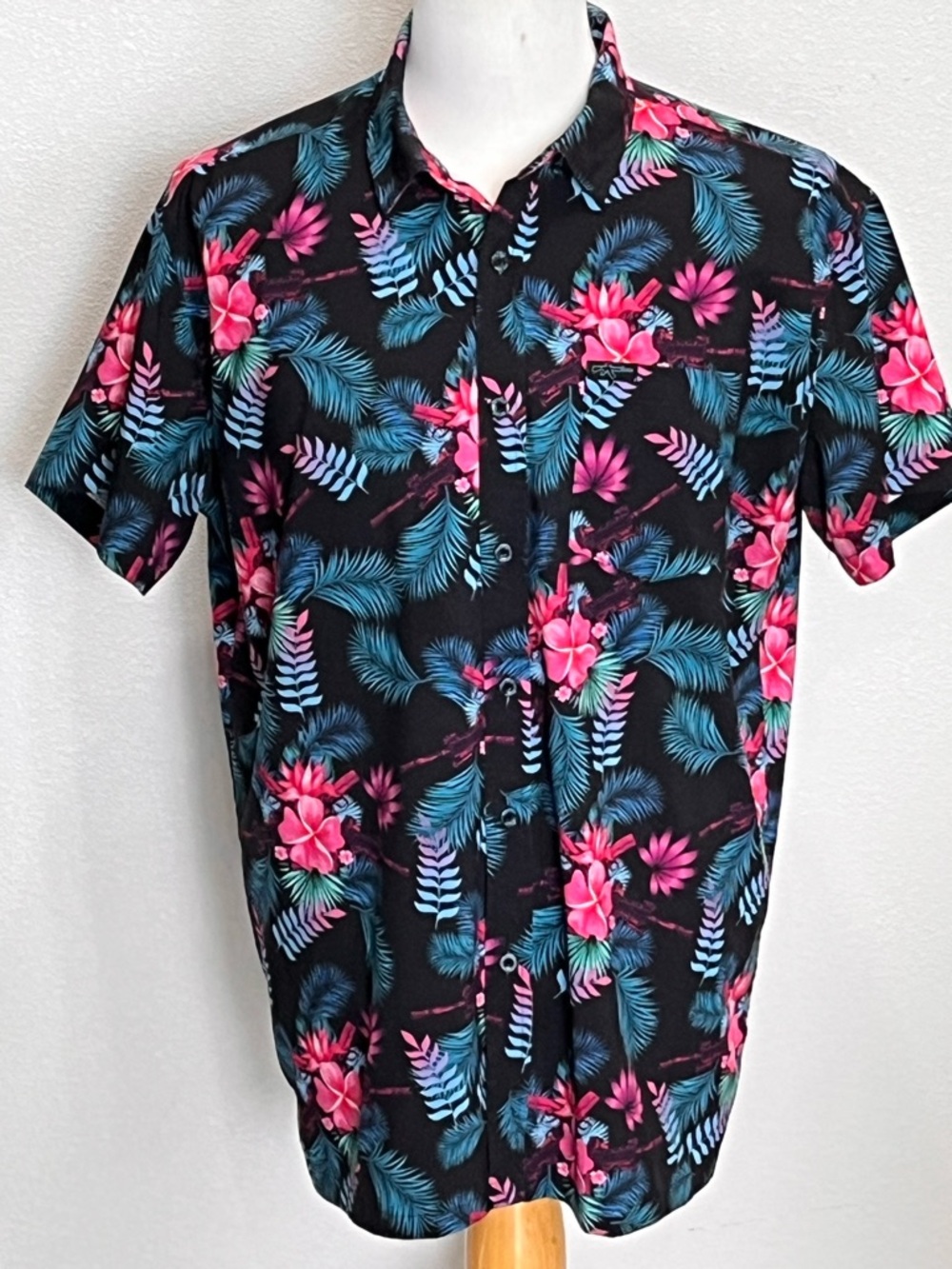 Retro Rifle Tropics Hibiscus Hawaiian Button Down Shirt XL Black Pink Pristine